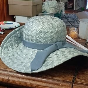 Stylish Vintage Mark III Cellophane Woven Straw Sun Hat with Blue Ribbon